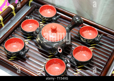 Einstellen der Tassen japanischer Tee, Anbauteile innen Stockfoto