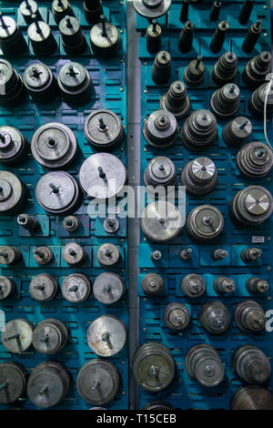 Details von innen ein Spezialist Getriebe / Gänge manufacturing Factory Stockfoto