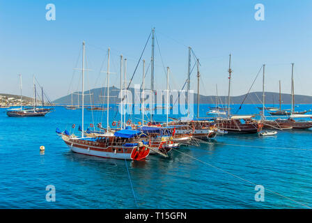 Bodrum, Türkei, 23. Mai 2011: Gulet Holz- Segelboote in der Bucht von Kumbahce Stockfoto