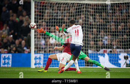 London, Großbritannien. 22 Mär, 2019. Raheem Sterling von England erzielt sein 2. Ziel während der UEFA EURO 2020 Qualifier Match zwischen England und der Tschechischen Republik im Wembley Stadion, London, England am 22. März 2019. Foto von Andy Rowland/PRiME Media Bilder. Credit: Andrew Rowland/Alamy leben Nachrichten Stockfoto