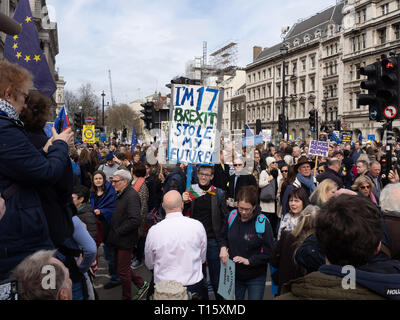 London, Großbritannien. 23 Mär, 2019. Über 1 Millionen Menschen kamen heute nach London eine weitere Abstimmung über Brexit zu verlangen. Fotografie von Ghene Snowdon Credit: Ghene Snowdon/Alamy leben Nachrichten Stockfoto