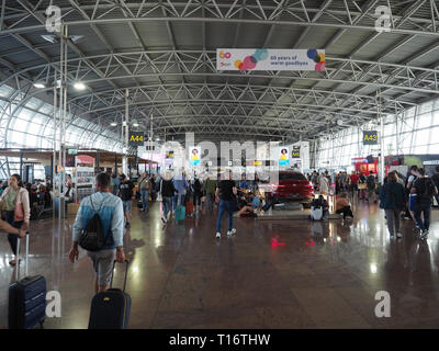 Zaventem, Belgien - 23. Juli 2018: Aufnahme des Flugsteigs A am Flughafen Brüssel. Stockfoto