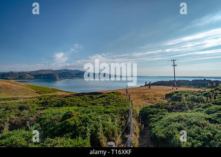 Blick auf das Meer und das Festland von der Great Orme Gipfel Komplex, Llandudno, Wales, Vereinigtes Königreich Stockfoto