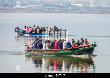 Valencia Albufera Natural Park Valencia Touristen, Bootsfahrt auf dem See, Valencia Spanien Albufera Natural Park Boot Stockfoto