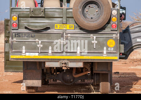 Rückseite des Auto, Auto Nummernschild, Off-Road-Fahrzeug für Touristen, Namibia Stockfoto