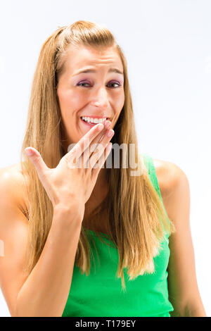 Porträt der glückliche junge Frau Stockfoto