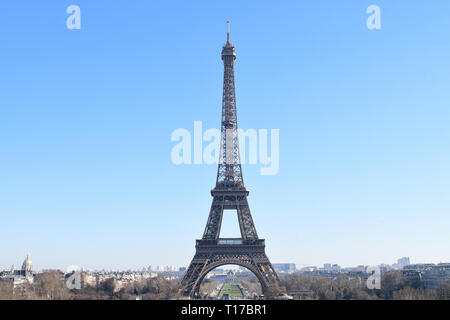 PARIS - FRANKREICH - Feb 25, 2019: Die trocadéro, Standort des Palais de Chaillot, ist ein Gebiet von Paris, Frankreich, im 16. arrondissement, in der Seine Stockfoto
