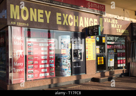 Geld Exchange Center in Fuengirola, Costa del Sol, Spanien Stockfoto