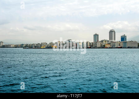 Izmir, Türkei, 28. März 2010: Gebäude des Konak Stockfoto