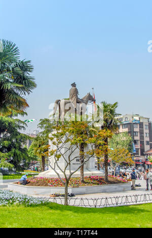 Bursa, Türkei, 30. April 2012: Statue von Atatürk. Stockfoto
