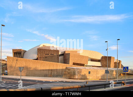 Ansicht der Magma Kunst- und Konferenzzentrum in Costa Adeje, Teneriffa, vor dem Öffnen der Öffentlichkeit Stockfoto