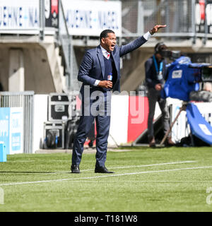 Rotterdam, Niederlande. 24 Mär, 2019. Stadion Het Kasteel, Fußball, Saison 2018/2019, Keuken Kampioen Divisie, Sparta - NEC, Sparta Trainer Trainer Henk Fraser während des Spiels Credit: Pro Schüsse/Alamy leben Nachrichten Stockfoto
