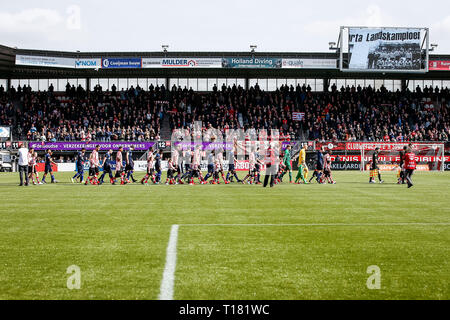 Rotterdam, Niederlande. 24 Mär, 2019. Stadion Het Kasteel, Fußball, Saison 2018/2019, Keuken Kampioen Divisie, Sparta - NEC, Spieler vor dem Spiel Credit: Pro Schüsse/Alamy leben Nachrichten Stockfoto