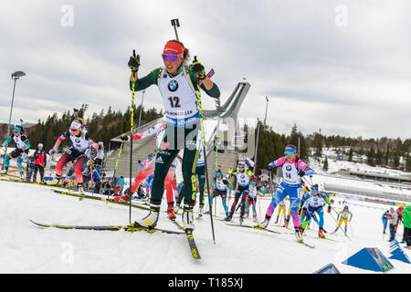 Oslo, Norwegen. 24 Mär, 2019. BMW IBU Weltcup Biathlon. 24. März 2019 Laura Dahlmeier Deutschland konkurriert im Massenstart Damen 12,5 während der BMW IBU Weltcup Biathlon am Holmenkollen in Oslo, Norwegen. Credit: Nigel Waldron/Alamy leben Nachrichten Stockfoto