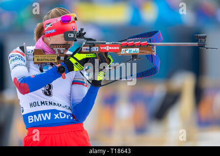 Oslo, Norwegen. 24 Mär, 2019. BMW IBU Weltcup Biathlon. 24. März 2019 Anastasiya Kuzmina der Slowakei in Aktion während der Damen 12,5 Massenstart am BMW IBU Weltcup Biathlon in Holmenkollen Oslo, Norwegen. Credit: Nigel Waldron/Alamy leben Nachrichten Stockfoto