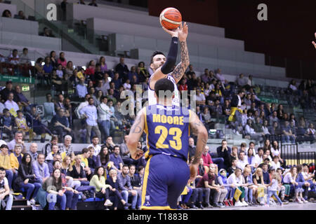 Turin, Italien. 24. März, 2019. Brian Sacchetti (Leonessa Brescia) während der Lega Basket Serie A 2018/2019 match Auxilium Fiat Torino vs Germanen Leonessa Brescia. Quelle: Walter Bertagnoli/Alamy leben Nachrichten Stockfoto