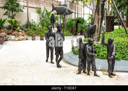 Singapur - August 4, 2014: Chinesische Prozession Skulptur an telok Ayer Green Park in Singapur. Skulptur stellt die feierliche Prozession von Chi Stockfoto