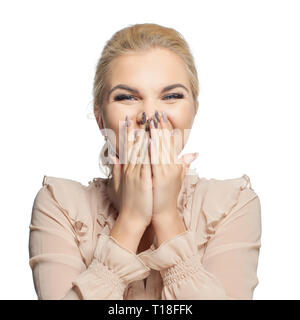 Glücklich überrascht Frau auf weißem Hintergrund. Lachende Mädchen, hübsches Gesicht Stockfoto