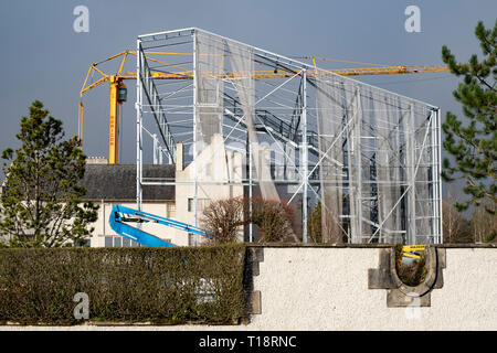 Hill House in Helensburgh bei der Konstruktion von 'Box' Projekt zu unterstützen die Trocknung des Gebäudes. Besteht aus einer schützenden Stahlrahmen struct Stockfoto