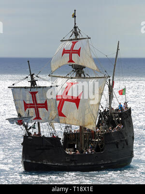 Replica ot Schiff Santa Maria ist das Bestehen der Hafen von Funchal Stockfoto