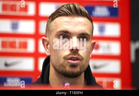 England's Jordan Henderson während der Pressekonferenz zur Fußball-Verbindung von Montenegro, Podgorica. Stockfoto