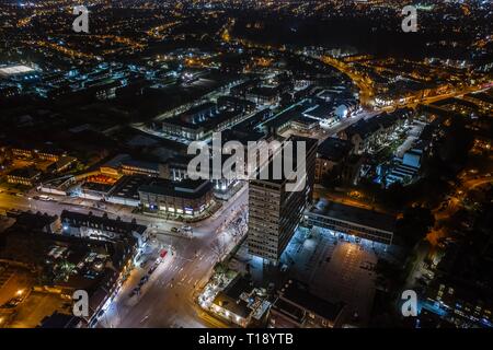 Luftbilder im Norden von London Vororte bei Nacht Stockfoto