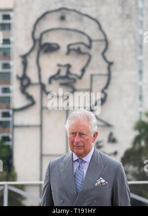 Der Prinz von Wales besucht eine Kranzniederlegung Zeremonie an der Memorial José Martí in Havanna, Kuba. Stockfoto