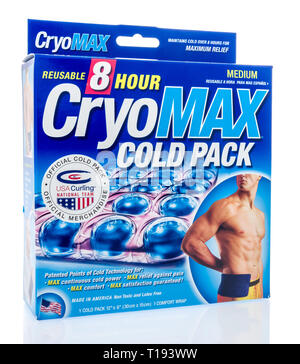 Winneconne, WI - 15. März 2019: ein Paket von Cryo Max cold Pack für Relief gegen Schmerzen an einem isolierten Hintergrund Stockfoto