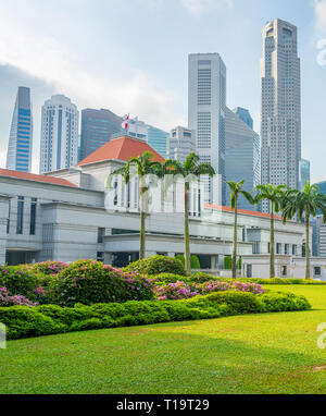 Singapur Parlamentsgebäude City Skyline im Hintergrund Stockfoto