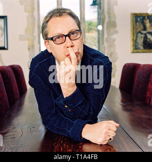 Porträt der Schauspieler Vic Reeves fotografiert zu Hause im März 2006 Stockfoto