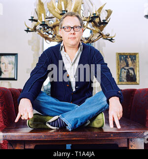 Porträt der Schauspieler Vic Reeves fotografiert zu Hause im März 2006 Stockfoto