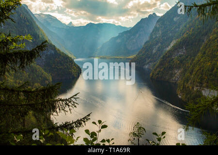 Blick vom Malerwinkel in der Nähe von Schönau über See Königssee König See im Nationalpark Berchtesgaden Stockfoto