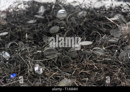Oswiencim, Polen - September 21, 2019: Stapel von Brillen, die einmal zu den Juden und andere Häftlinge aus Auschwitz gehörte Stockfoto