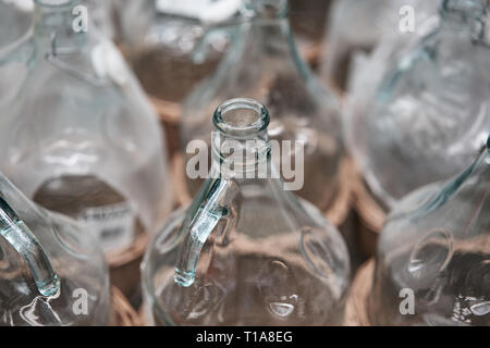 Glas Container im Store. Stockfoto