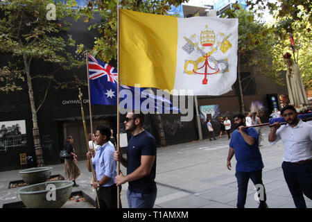 Sydney, Australien. 24. März 2019. Die St. Mary's Cathedral statt der jährlichen 'Tag der Masse auf das ungeborene Kind' und Prozession. Credit: Richard Milnes/Alamy leben Nachrichten Stockfoto