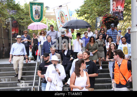 Sydney, Australien. 24. März 2019. Die St. Mary's Cathedral statt der jährlichen 'Tag der Masse auf das ungeborene Kind' und Prozession. Credit: Richard Milnes/Alamy leben Nachrichten Stockfoto