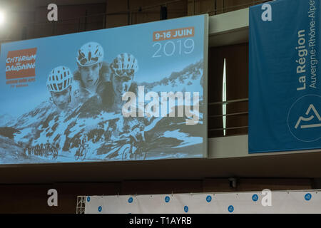 Lyon, Frankreich. 25. März, 2019. Plakat der 71. Ausgabe des Critérium du Dauphiné (vom 09. bis 16. Juni 2019) Credit: FRANCK CHAPOLARD/Alamy leben Nachrichten Stockfoto