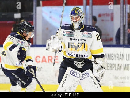 LINKÖPING 20180203 HV: s målvakt Nr 25 Adam Åhman unter matchen ich SHL mellan Linköpings HC-HV 71 ich Saab Arena. Foto Jeppe Gustafsson Stockfoto