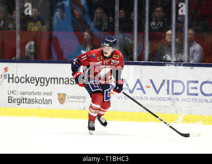 LINKÖPING 20180203 Linköpings nr11 Henrik Törnqvist unter matchen ich SHL mellan Linköpings HC-HV 71 ich Saab Arena. Foto Jeppe Gustafsson Stockfoto