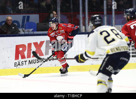 LINKÖPING 20180203 Linköpings nr11 Henrik Törnqvist unter matchen ich SHL mellan Linköpings HC-HV 71 ich Saab Arena. Foto Jeppe Gustafsson Stockfoto