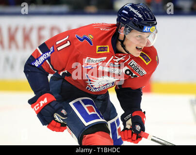 LINKÖPING 20180203 Linköpings nr11 Henrik Törnqvist unter matchen ich SHL mellan Linköpings HC-HV 71 ich Saab Arena. Foto Jeppe Gustafsson Stockfoto