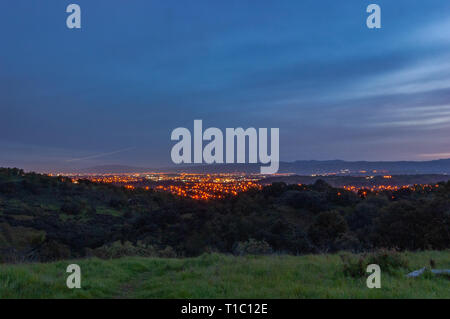 Sonnenaufgang in Quicksilver Park, mit Blick auf den San Jose, CA Stockfoto