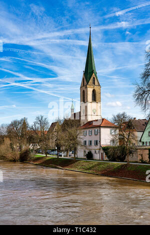 Stiftskirche St. Moriz (Stiftskirche St. Morris) in Rottenburg am Neckar, Stadt, Fluss, Frühling, Rottenburg am Neckar, Tübingen Stockfoto