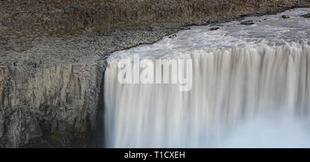 Detifoss Wasserfall an der beste Attraktion in Island. Dettifoss ist der mächtigste Wasserfall in Island Stockfoto