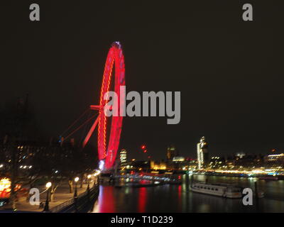 London Eye bei Nacht - London Stockfoto