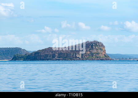 Blick auf den Meeresspiegel von Lion Island in Broken Bay mit Blick von Palm Beach in Pittwater, New South Wales, Australien Stockfoto