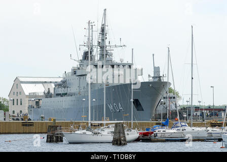 HSwMS Carlskrona P04 ursprünglich als minelayer M04 während Marinens Dag (Navy) in Karlskrona Karlskrona örlogsbas (Naval Base) aufgeführten Worl konzipiert Stockfoto