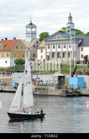 Högvakten (Pförtnerloge) in Karlskrona Karlskrona örlogsbas (Naval Base) aufgeführt von der UNESCO zum Weltkulturerbe in Karlskrona, Blekinge, Schweden. Mai 24. Stockfoto