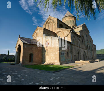 Fotos und Bilder von der Außenseite des Östlichen Orthodoxen georgischen Svetitskhoveli Dom (Kathedrale des Lebendigen Säule), Mtskheta, Georgien (Coun Stockfoto