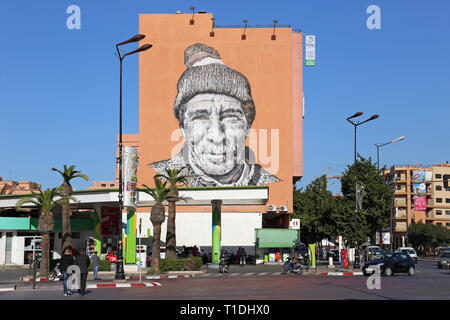 Aziz, der lokalen Mason, Teil von Hendrik Beikirch's 'Tracing Marokko'-Reihe (siehe Info). Guéliz, Marrakesch, Marrakesh-Safi region, Marokko, Nordafrika Stockfoto